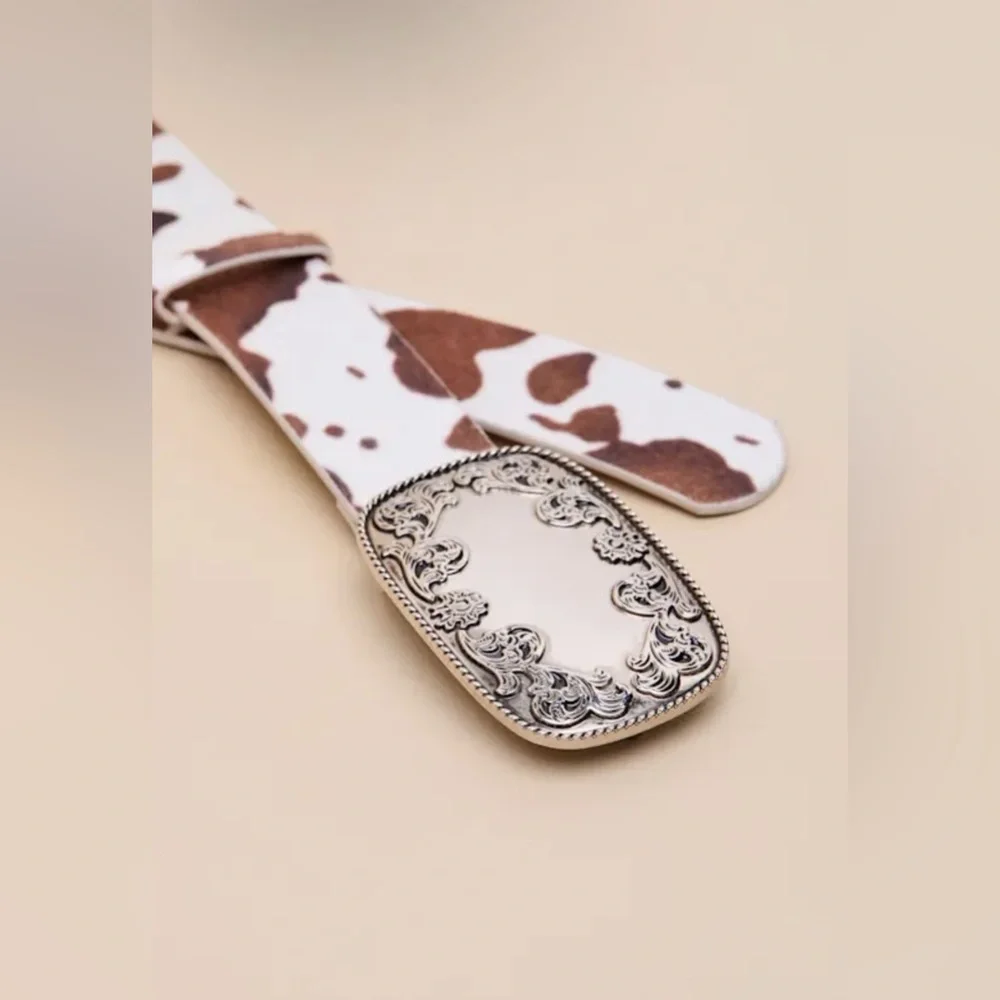 SOLD 🎉 Winry Brown and White Cow Print Faux Fur Belt - Picture 3 of 5